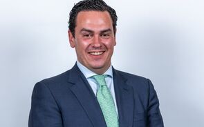 Filipe Melo, deputado do Chega, enfrenta acusações de dívidas de 9 mil euros