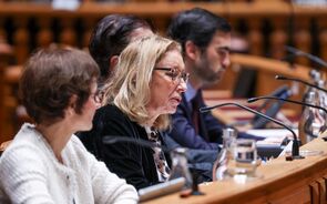 
Governo prepara incentivos fiscais às contas-poupança 