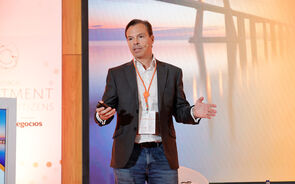 Stephan Morais discursa sobre investimento e crescimento empresarial em Portugal