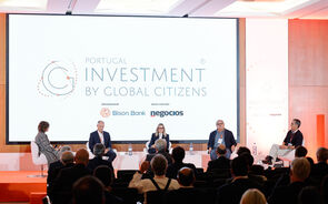 Oradores participam num evento Portugal Investment by Global Citizens