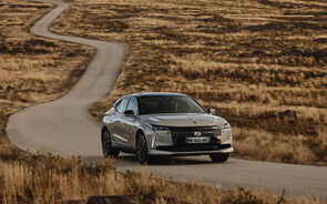 DS Nº4 é apresentada no Porto com nova estética e motorização eletrificada