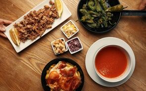 Rubro convida a celebrar com sabores ibéricos e menus especiais