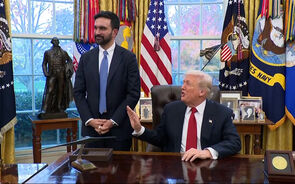 “Pode simplesmente dizer sim”: Trump brinca com Mamdani após pergunta sobre ser fascista