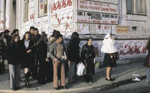 25 de Novembro: “O fim do recreio” e a lenta criação de uma economia de mercado