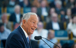 Marcelo Rebelo de Sousa comenta narrativa sobre o 25 de Novembro