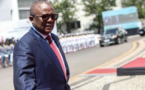 Militares reclamam 'controlo total' da Guiné-Bissau. Portugal em contacto com a embaixada