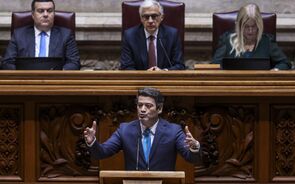 PS: 'Não fosse o nosso sentido de responsabilidade e Portugal estaria numa crise política'