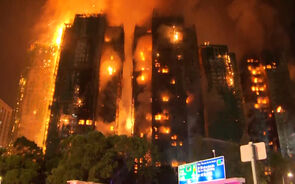 8 arranha-céus, 4800 moradores, dezenas de mortos: os números de um dos incêndios mais mortíferos em Hong Kong