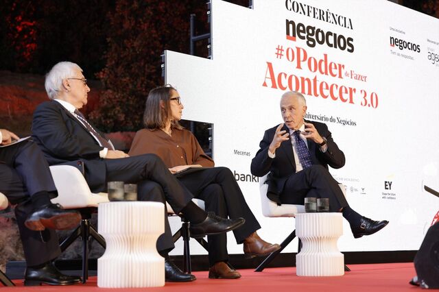 Recuo democrático nos EUA abre precedente 'perigoso' para as democracias liberais