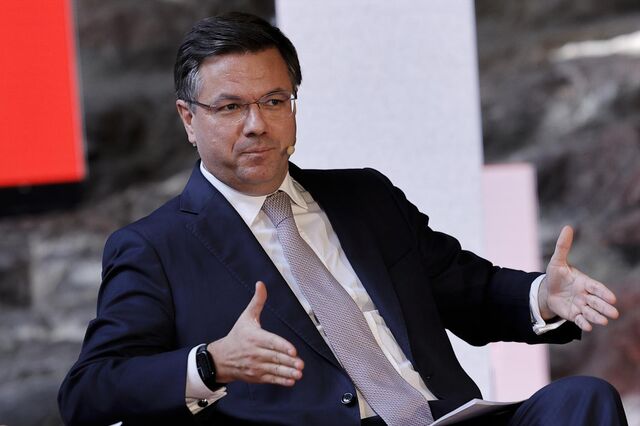 Ministro que já foi cliente-mistério anuncia que carteira digital para empresas será paga