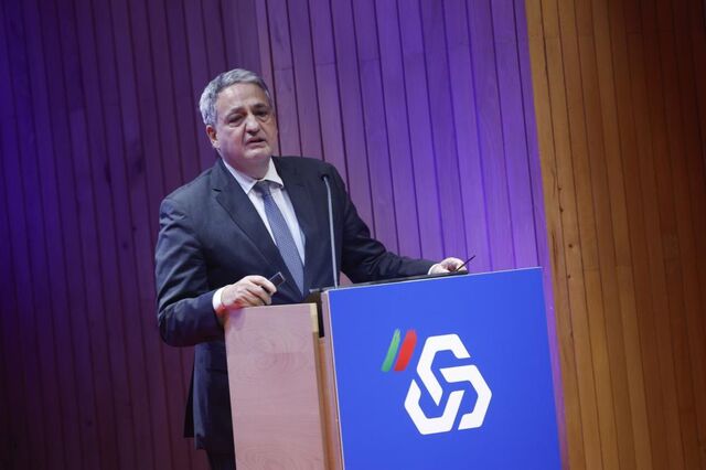 Caixa resiste à queda da margem e melhora lucro para 1,4 mil milhões 