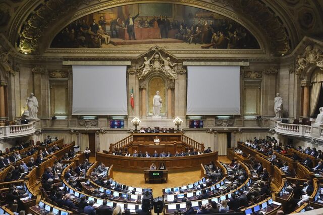 PS e Chega insistem no alívio nas comissões por amortização no crédito à habitação