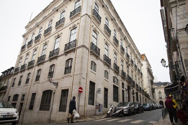 Pinto Luz põe travão no palácio entregue pela Economia à CIP