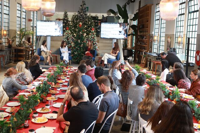 CONVIVIALIDADE À MESA