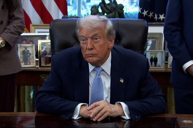 “Sou totalmente a favor”: Trump promete assinar projeto que liberta arquivos de Epstein se for aprovado pelo Congresso