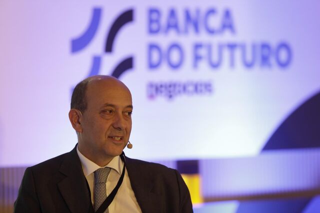 Caixa atira fecho da venda de banco no Brasil para meados de 2027