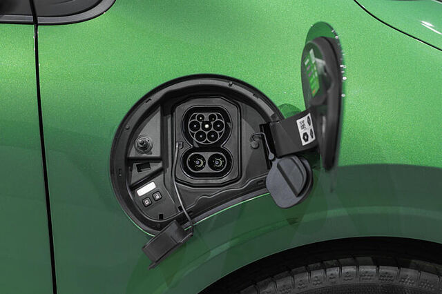 Elétricos quase a ultrapassar motores a gasolina