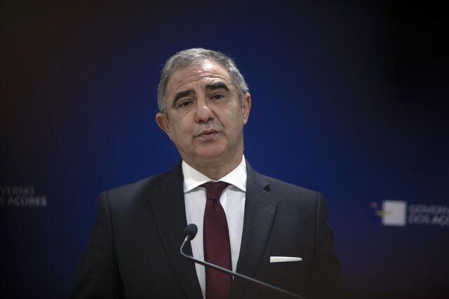 Governo dos Açores admite adiamento da privatização da Azores Airlines