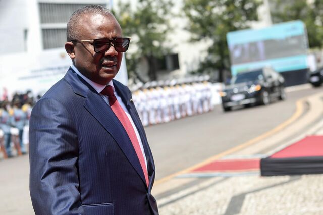 Militares reclamam 'controlo total' da Guiné-Bissau. Portugal em contacto com a embaixada