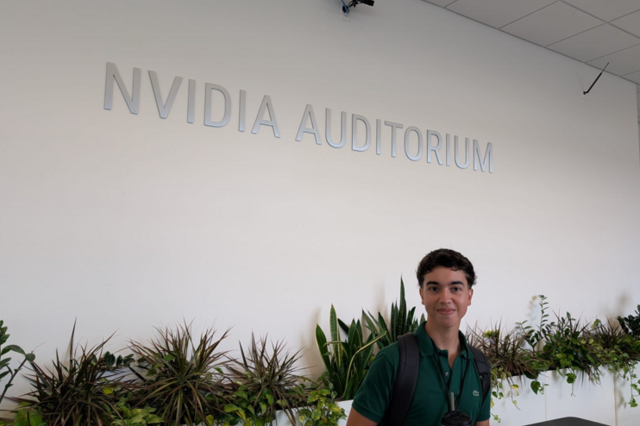 Este país ainda é para velhos? Jovem português apaixonado por IA cria Compy 