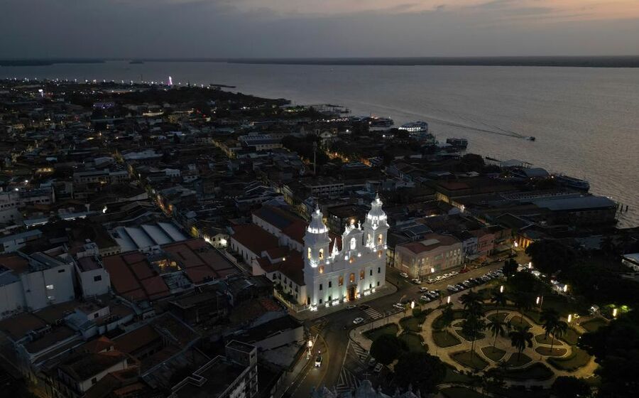 COP30 em Belém: Brasil acolhe conferência climática para debater metas de transição energética.