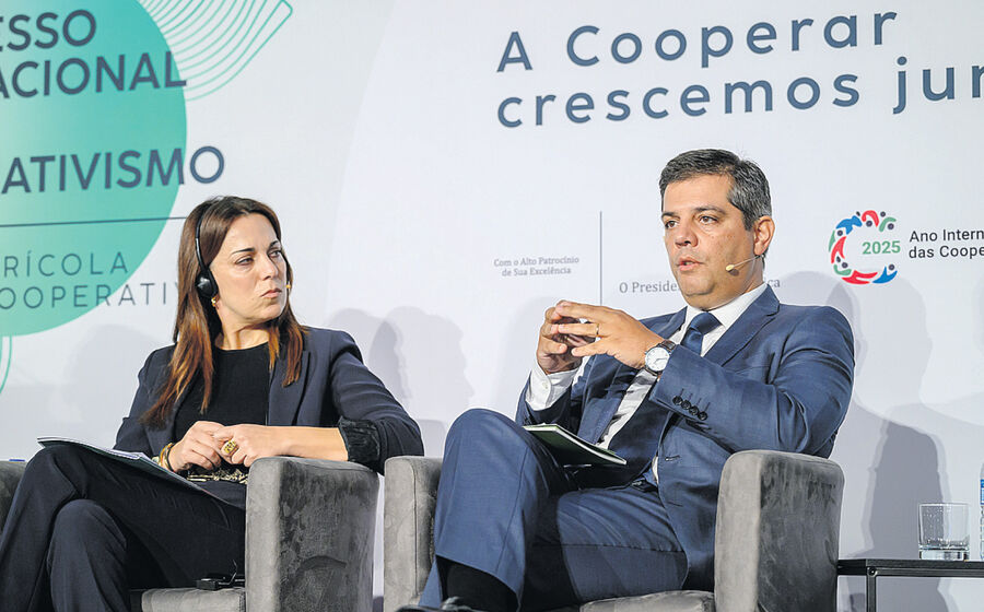 O debate “As cooperativas como fator determinante para o crescimento do negócio agroalimentar em Portugal”, contou com a participação de Idalino Leão e Elli Tsiforou.
