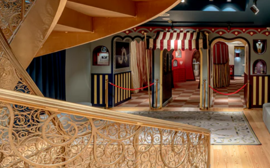 Está a nascer na Joalharia do Carmo portuense uma escadaria trabalhada com 313 km de fio de ouro.