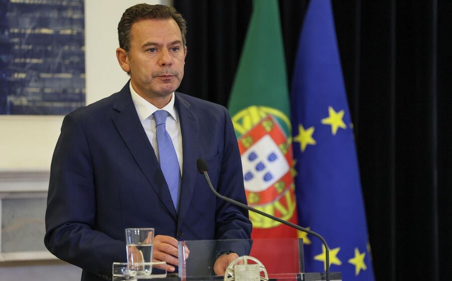 Montenegro anuncia lei de retorno para imigrantes que não respeitem regras