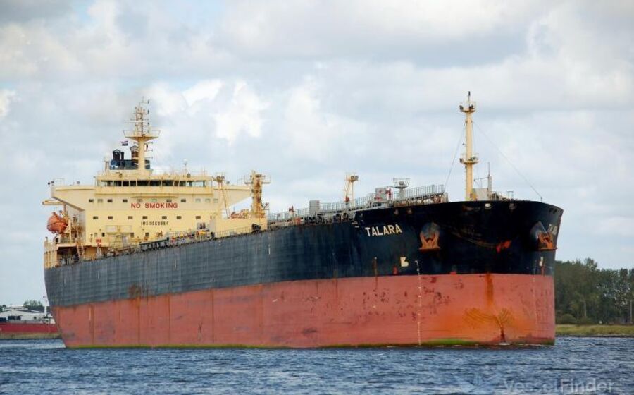 Petroleiro 'Talara' muda de rumo para o Irão no estreito de Ormuz, gerando alertas militares