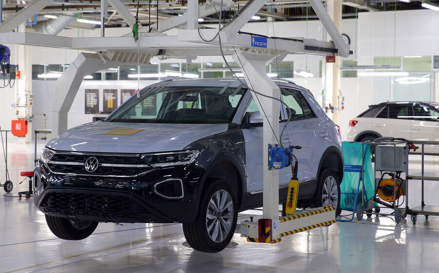 A Autoeuropa estima fechar o ano 'em linha' com os números de 2024.