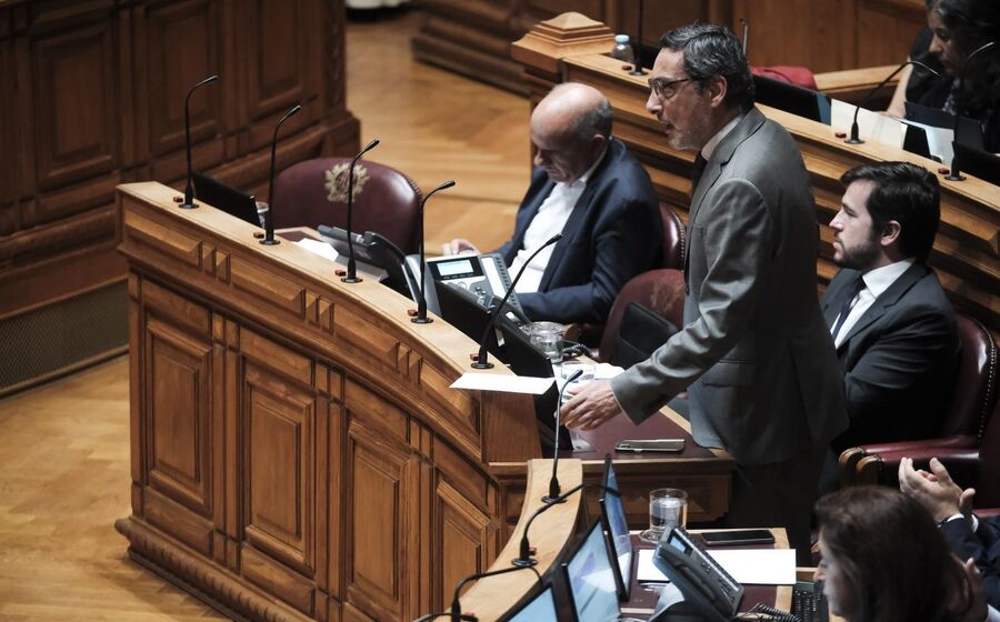 PS dá mais tempo para clarificar compatibilidade com Diretiva do IVA.