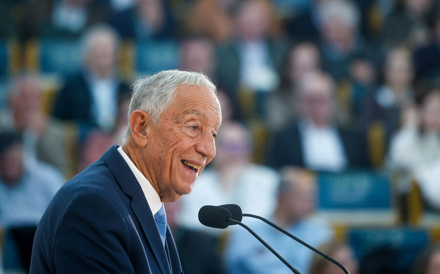 Marcelo Rebelo de Sousa comenta narrativa sobre o 25 de Novembro