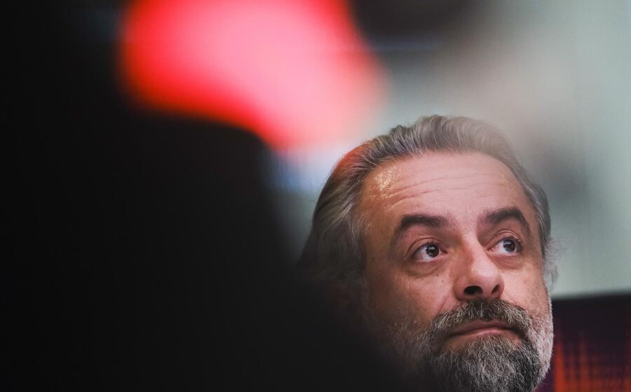 Ricardo Penarroias critica o processo de venda da Azores Airlines