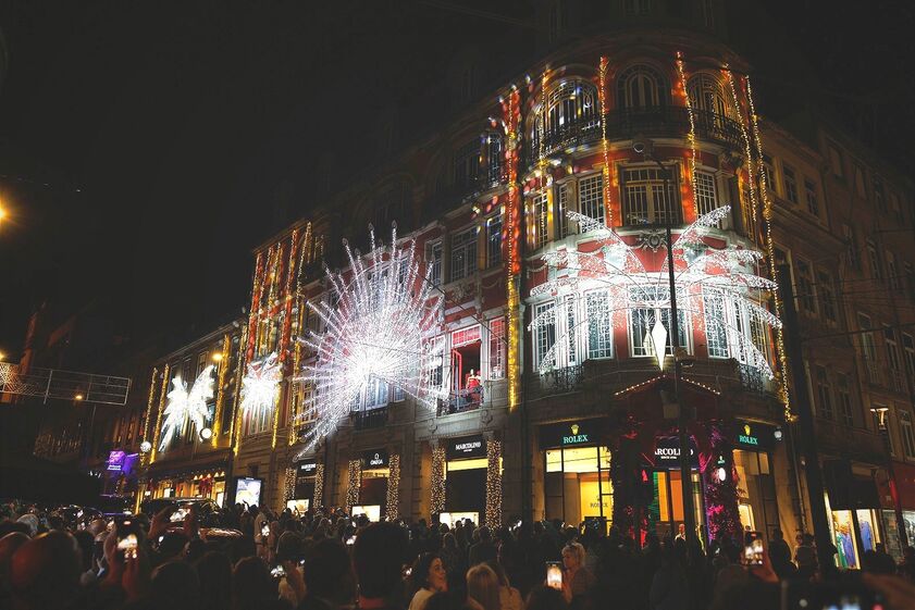 Porto celebra Natal e centenário Marcolino com luzes na rua Santa Catarina