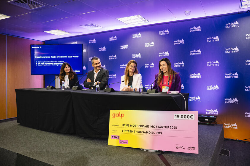 A Startup Portugal acompanhou-se da Galp e da Web Summit para entregar o prémio.