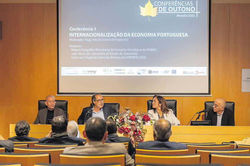 O painel da internacionalização da economia portuguesa com Miguel Frasquilho, João Neves e Carla Leal.
