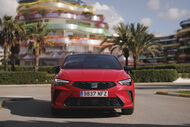 Seat Ibiza e Arona renovados na ilha de Ibiza para celebrar os 75 anos da marca