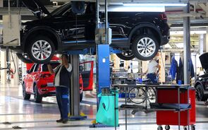 Trabalhadores da Autoeuropa aprovam moção contra pacote laboral do Governo