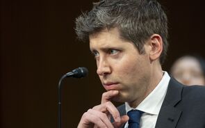 OpenAI está em modo 'código vermelho'. Nova versão do ChatGPT na calha