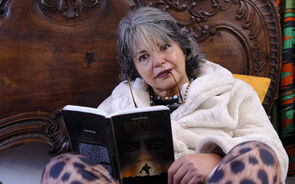 “Era uma mulher muito divertida, mas amargurada”: jornalista Raquel Lito recorda última entrevista com Clara Pinto Correia