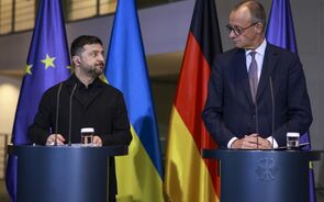 Volodymyr Zelensky e Friedrich Merz 