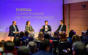 O debate A Energia como Força de Competitividade”, contou com a participação de Rodrigo Costa, CEO da REN, Maria João Carioca, co-CEO da Galp, e Miguel Stilwell d’Andrade, CEO da EDP.