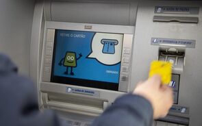 Transferências bancárias 'normais' só vão ser processadas segunda-feira