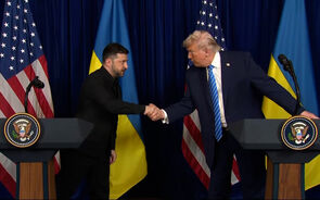 Zelensky pediu a Trump garantias de segurança para a Ucrânia durante '30 a 50 anos'