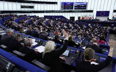 Parlamento Europeu votou esta quinta-feira o acordo comercial entre a UE e Estados Unidos.