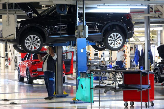 Trabalhadores da Autoeuropa aprovam moção de apoio à greve geral