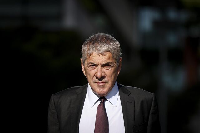 Ministério Público questiona viagens de Sócrates e não exclui plano de fuga