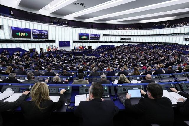 Eurodeputados aprovam posição sobre orçamento europeu e esperam acordo ainda este ano