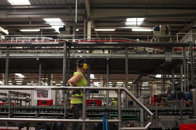 Mercado de trabalho vai abrandar mas continuará a suportar consumo