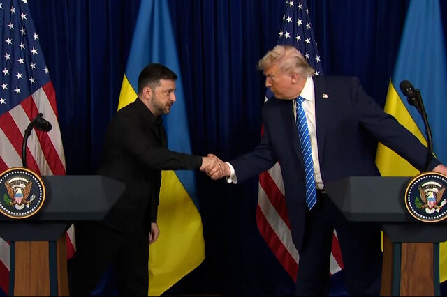 Zelensky pediu a Trump garantias de segurança para a Ucrânia durante '30 a 50 anos'